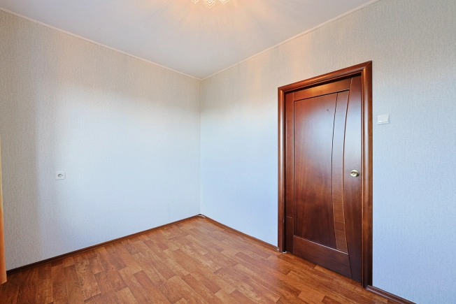 Купить трехкомнатную квартиру в Калининграде. Вариант № 7652587, 15, площадь -  квм, цена 5500000 рублей