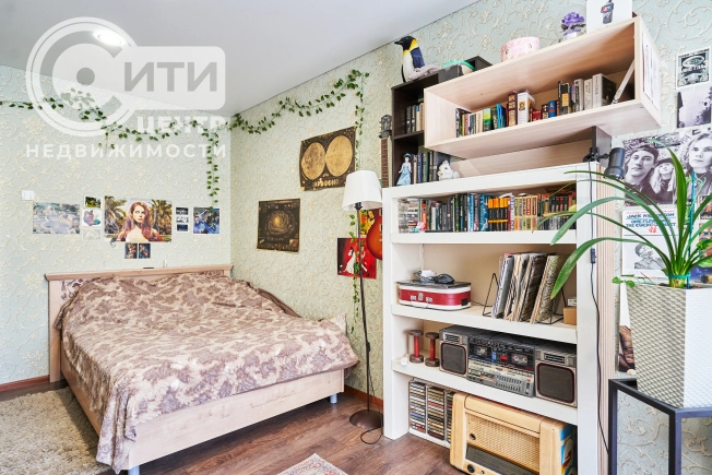 Купить четырехкомнатную квартиру в Воронеже. Вариант № 45640, 4, площадь - квм, цена 7500000 рублей