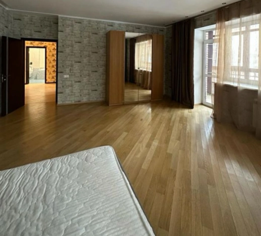 Купить многокомнатную квартиру в районе Алексеевский в Москве. Вариант № 5322813, 8, площадь -  квм, цена 23000000 рублей