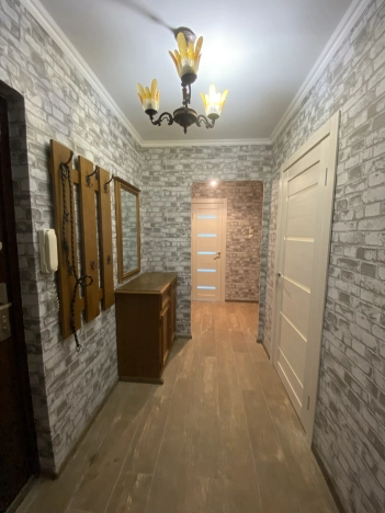 Купить квартиру в Тобольске. Вариант № 3830613, 16, площадь -  квм, цена 4500000 рублей