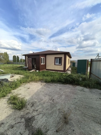 Купить дом на улице Везельская в Белгороде. Вариант № 5447580, 0, площадь -  квм, цена 5150000 рублей