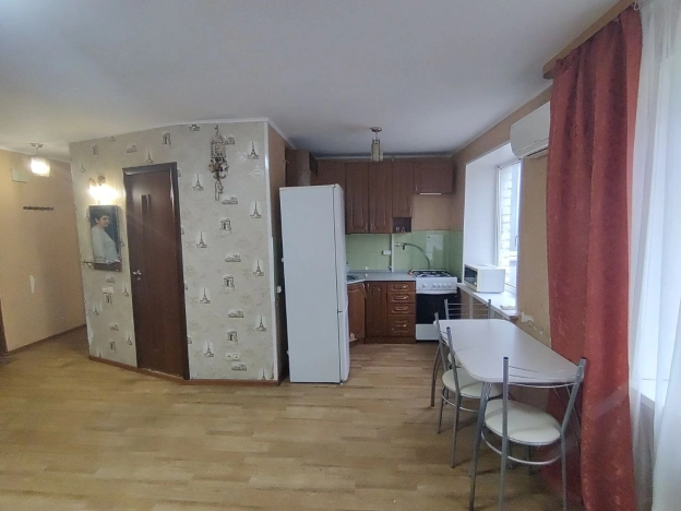 Купить квартиру в Белгороде. Вариант № 10055253, 4, площадь -  квм, цена 3700000 рублей