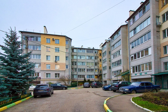 Купить квартиру в Владимире. Вариант № 10183806, 37, площадь -  квм, цена 5200000 рублей