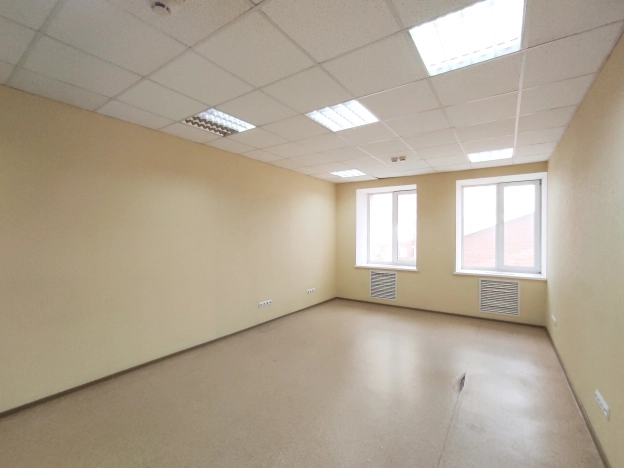 Снять коммерческую недвижимость в Омске. Вариант № 8051914, 4, площадь -  квм, цена 21450 рублей