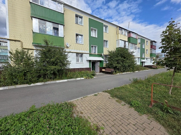 Купить трехкомнатную квартиру на улице Юбилейная в Белгородской области. Вариант № 5500679, 15, площадь -  квм, цена 3990000 рублей