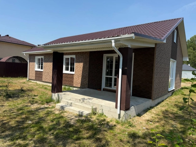 Купить дом в Калуге. Вариант № 9738830, 3, площадь -  квм, цена 8400000 рублей