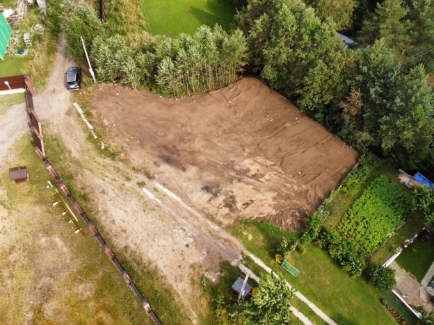 Купить земельный участок в Ленинградской области. Вариант № 7599521, 11, площадь -  квм, цена 2500000 рублей