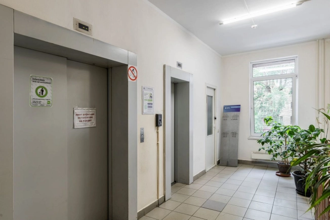 Купить квартиру в районе Соколиная Гора в Москве. Вариант № 276302, 8, площадь - квм, цена 28500000.0000 рублей