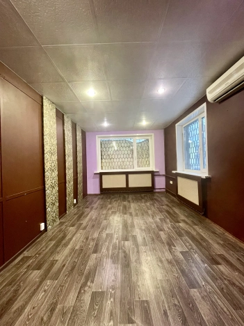 Снять коммерческую недвижимость в Северодвинске. Вариант № 8356186, 5, площадь -  квм, цена 29999 рублей