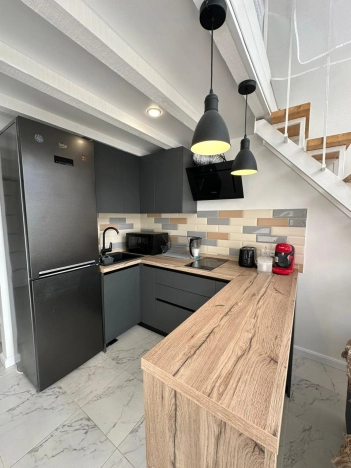 Купить квартиру на вторичке в Москве. Вариант № 7991, 3, площадь -  квм, цена 9700000 рублей