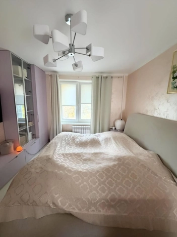 Купить квартиру в Москве. Вариант № 9280364, 8, площадь - квм, цена 25500000 рублей