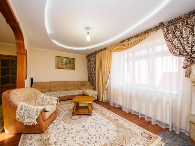 Купить дом в Микрорайоне Порт-Артур в Омске. Вариант № 2580432, 30, площадь -  квм, цена 20000000 рублей