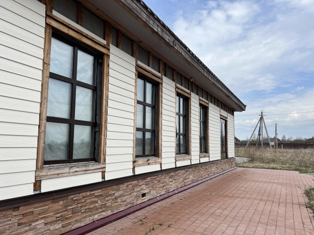 Купить дом на улице Верхняя в Ярославской области. Вариант № 37219, 6, площадь -  квм, цена 5600000 рублей