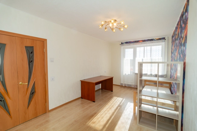 Купить однокомнатную квартиру в Республике Карелия. Вариант № 1040602, 10, площадь -  квм, цена 2990000 рублей