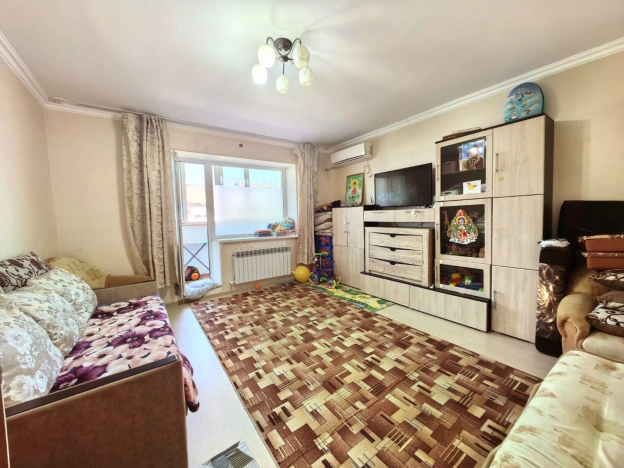 Купить двухкомнатную квартиру на вторичке в Микрорайоне 4-й, Элиста в Элисте. Вариант № 44762, 0, площадь -  квм, цена 5700000 рублей