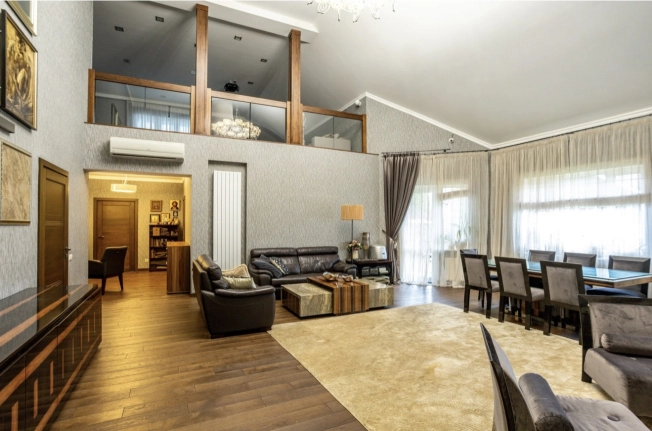 Купить дом в Москве. Вариант № 9156601, 18, площадь - квм, цена 45000000 рублей