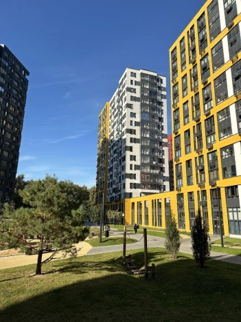 Купить квартиру в Москве. Вариант № 7644335, 4, площадь - квм, цена 12500000 рублей