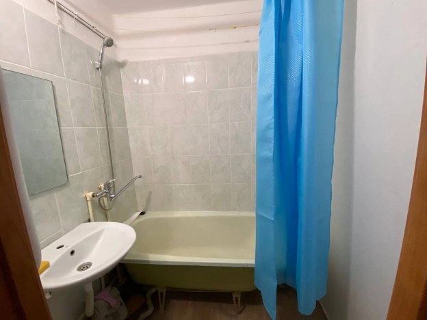 Купить комнату в Пермском крае. Вариант № 8170518, 14, площадь -  квм, цена 3750000 рублей