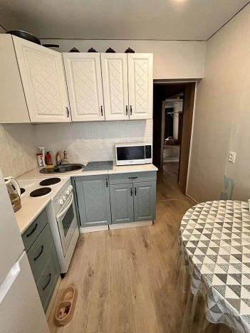 Купить квартиру в Тобольске. Вариант № 9857664, 0, площадь -  квм, цена 2450000 рублей