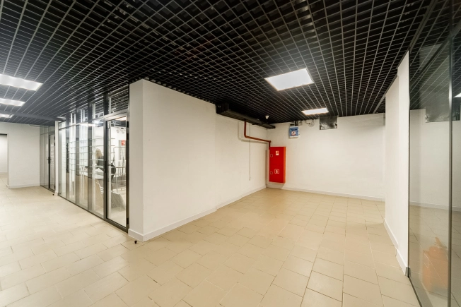 Купить коммерческую недвижимость свободного назначения в Санкт-Петербурге. Вариант № 15965, 7, площадь -  квм, цена 17700000 рублей