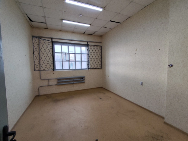 Снять коммерческую недвижимость в Иванове. Вариант № 9211098, 0, площадь -  квм, цена 10098 рублей