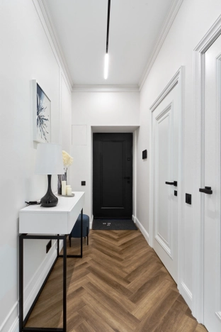 Купить квартиру в Москве. Вариант № 8112228, 7, площадь -  квм, цена 27450000 рублей