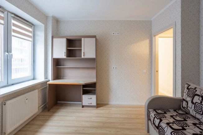 Купить двухкомнатную квартиру в Ленинградской области. Вариант № 9456958, 3, площадь -  квм, цена 9990000 рублей