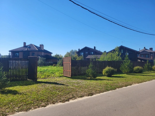 Купить земельный участок у метро Двигатель Революции в Нижнем Новгороде. Вариант № 3885871, 19, площадь - квм, цена 9500000 рублей