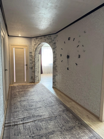 Купить дом на улице Садовая в Алтайском крае. Вариант № 53986, 4, площадь -  квм, цена 6970000 рублей