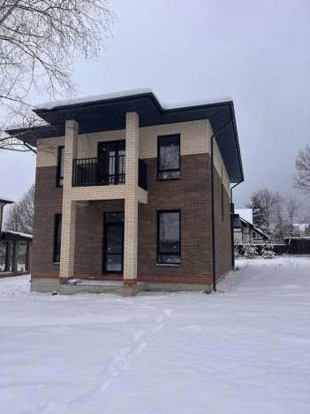 Купить дом в Москве. Вариант № 9890030, 5, площадь -  квм, цена 18900000 рублей