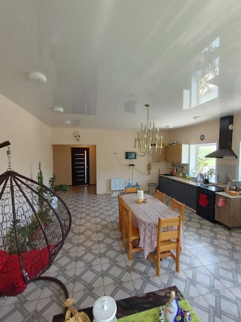 Купить дом на улице Садовая в Алтайском крае. Вариант № 56347, 17, площадь -  квм, цена 10700000 рублей