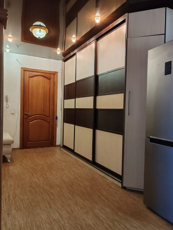 Купить четырехкомнатную квартиру в Новосибирской области. Вариант № 401041, 16, площадь -  квм, цена 9250000 рублей