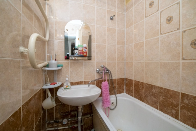 Купить квартиру в районе Сормовский в Нижнем Новгороде. Вариант № 59983, 14, площадь -  квм, цена 5640000 рублей