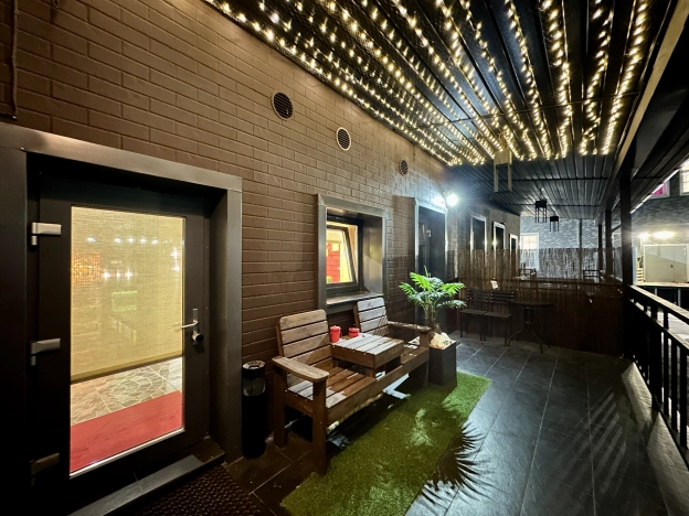 Купить квартиру в Москве. Вариант № 8168989, 4, площадь -  квм, цена 11999999 рублей