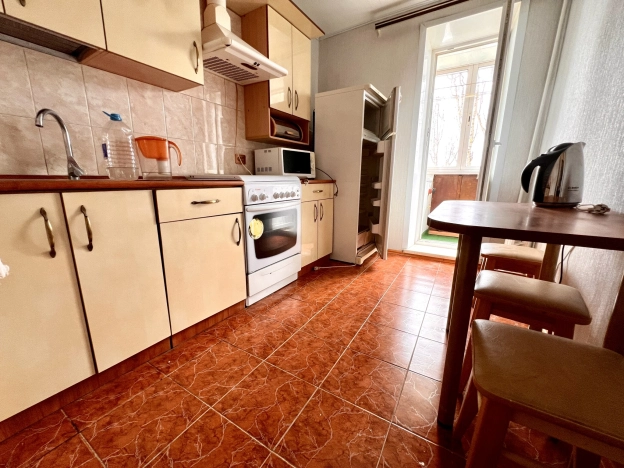 Купить двухкомнатную квартиру на улице Димитрова в Воронеже. Вариант № 35482, 5, площадь -  квм, цена 4950000 рублей