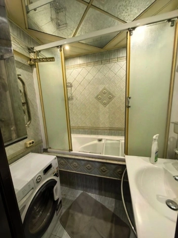 Купить квартиру в Москве. Вариант № 8939612, 3, площадь - квм, цена 30000000 рублей