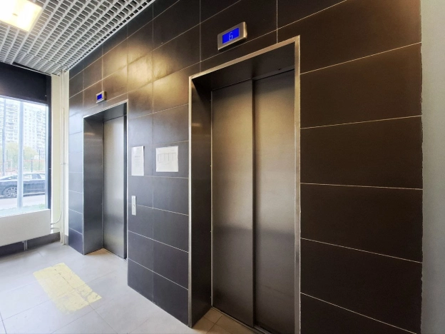 Купить квартиру в Москве. Вариант № 8061809, 25, площадь - квм, цена 15000000 рублей