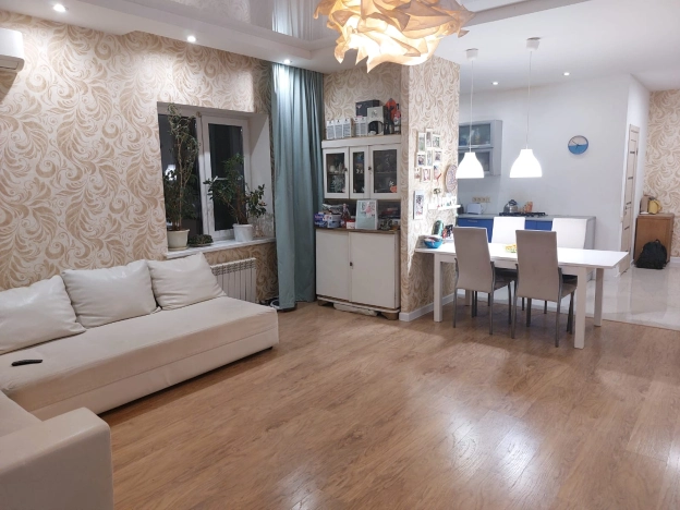 Купить дом в районе Дзержинский в Волгограде. Вариант № 8269, 6, площадь -  квм, цена 11500000 рублей