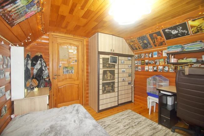 Купить дом на улице Благодарная в Бердске. Вариант № 24050, 9, площадь -  квм, цена 11900000 рублей