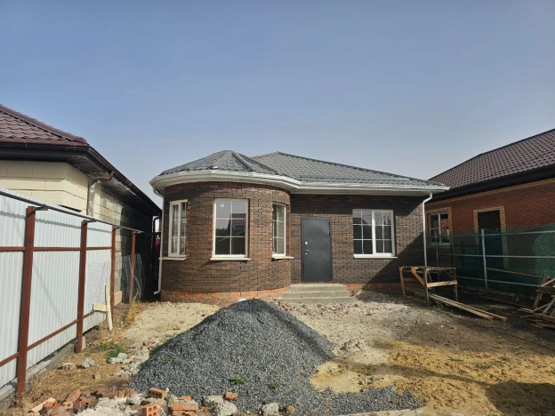 Купить дом в районе Пролетарский в Ростове-на-Дону. Вариант № 45139, 0, площадь -  квм, цена 6100000 рублей