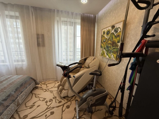 Купить квартиру в Москве. Вариант № 8691866, 25, площадь - квм, цена 33000000 рублей