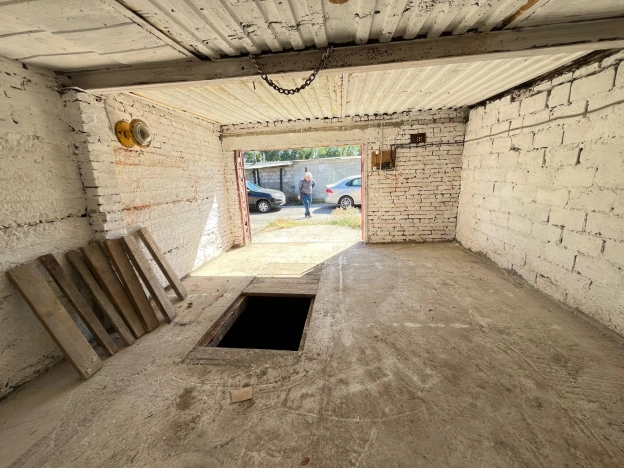 Снять гараж в Ростове-на-Дону. Вариант № 5922226, 3, площадь -  квм, цена 15000 рублей