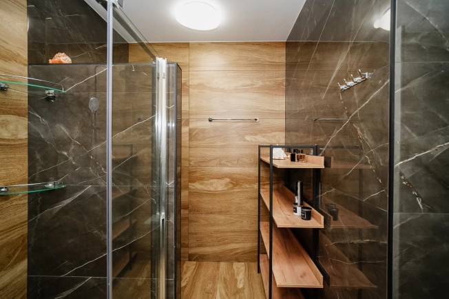 Купить дом в Микрорайоне Порт-Артур в Омске. Вариант № 7693937, 9, площадь -  квм, цена 23690000 рублей