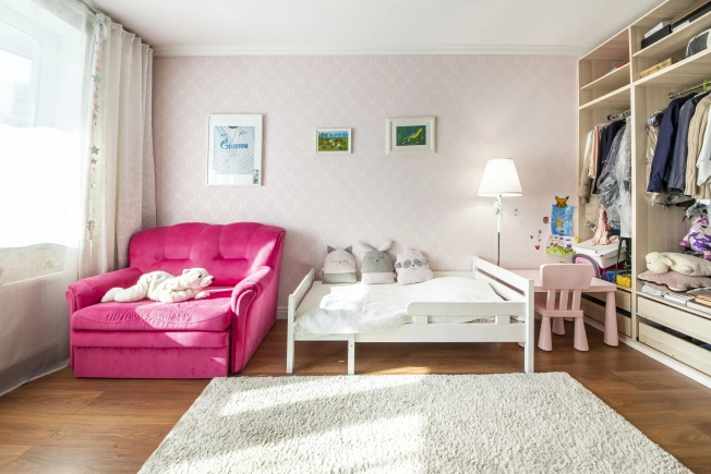 Купить двухкомнатную квартиру в Ленинградской области. Вариант № 4921, 3, площадь -  квм, цена 9990000 рублей