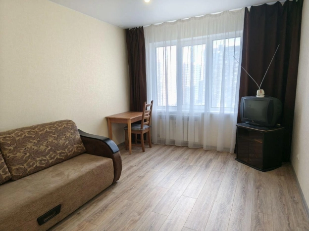 Купить трехкомнатную квартиру в Воронеже. Вариант № 5523231, 3, площадь -  квм, цена 8430000 рублей