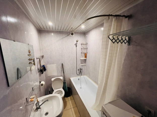 Купить квартиру в Москве. Вариант № 8478811, 8, площадь -  квм, цена 15250000 рублей