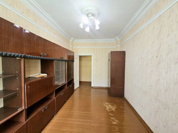 Купить трехкомнатную квартиру в Микрорайоне 29-й, Ангарск в Ангарске. Вариант № 52586, 9, площадь -  квм, цена 5300000 рублей