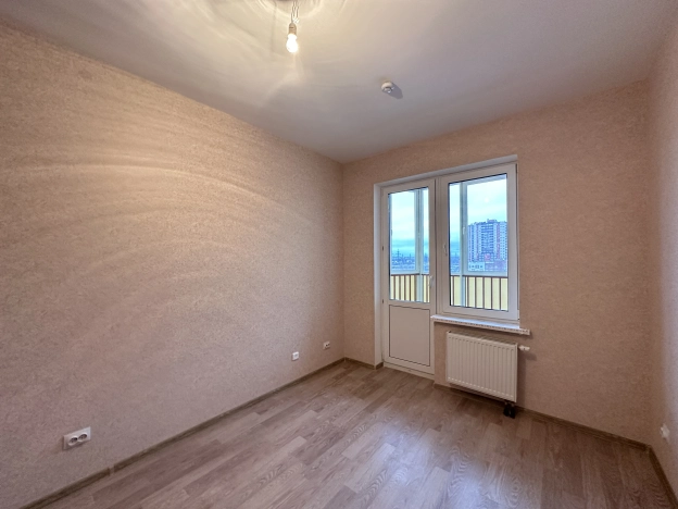 Купить трехкомнатную квартиру в Ленинградской области. Вариант № 5921755, 10, площадь -  квм, цена 8500000 рублей