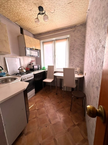 Купить многокомнатную квартиру в Орске. Вариант № 10920, 9, площадь - квм, цена 3200000.0000 рублей