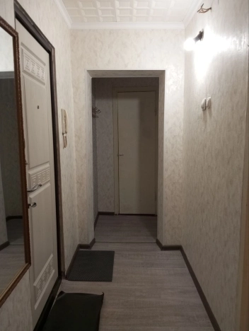 Снять квартиру в Омске. Вариант № 10048929, 8, площадь -  квм, цена 22000 рублей